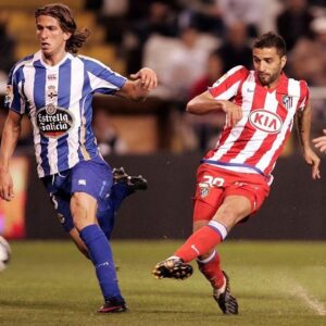 Simão Sabrosa Instagram - Posted @withregram • @atleticodemadrid 🔙 Un día como hoy, pero en 2009, @simao20sabrosa marcaba nuestro gol 4⃣.0⃣0⃣0⃣ en @LaLiga 🙌
🆚 Deportivo de la Coruña
⚽ 1-2
🔴⚪ #AúpaAtleti 🏠#QuédateEnCasa