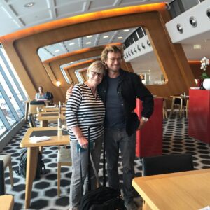Simon Baker Instagram - So thrilled to be taking my Mum to New York City on @qantas for Breath screening at the Lincoln Centre. #thefriendlyskies✈️ #screenaustralia #breaththemovie #motherandsontime