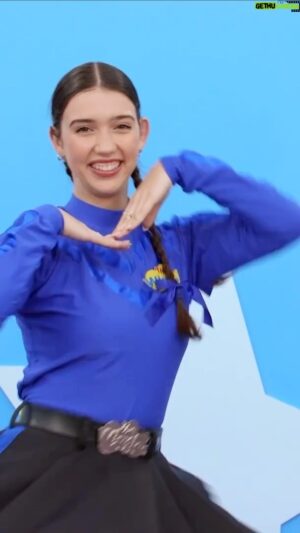 Simon Pryce Instagram - 🚨Breaking news!🚨We’ve launched a 24/7 live feed over on our YouTube channel, for a round-the-clock dance party! 🕺💃🎉

Tune in and watch via the link in our bio 📺

#thewiggles #dance #party #kids #youtube