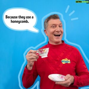 Simon Pryce Instagram - 🤔…

#TheWiggles #jokes