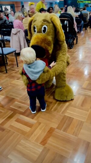 Simon Pryce Instagram - Asher doing some of best dance moves with his buddy Wags the Dog to show support for Dance for Sick Kids. 🕺🏼🐶🎶

✨ Dance for Sick Kids is a 7-day dance challenge running from May 15 – 21. All funds raised help Ronald McDonald House at Westmead to provide critical support to over 1,500 families with sick kids every year.
@danceforsickkids @rmhcgws

#KeepingFamiliesClose #DanceForSickKids #TheWiggles