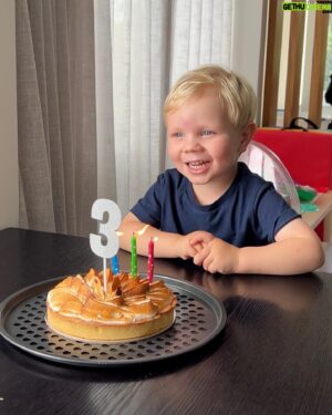 Simon Pryce Instagram - Turning 3 starts off as very serious business, according to Asher who is head of the table in the birthday cake boardroom 😆 Scroll to the end for some very cute hip hip hoorays ❤️🥳🎂

Happy Birthday to our big boy! We love you so much, thank you for always making us laugh with your incredible sense of humour and for keeping our patience in check with your incredible defiance. You keep us all balanced and keep our hearts full. 🎈3️⃣🥰

#happybirthday #3 #loveyou