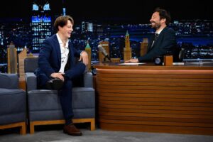 Simon Rérolle Instagram - Thanks @jimmyfallon ! Always great seeing you
TOL 2 still available everywhere 💙