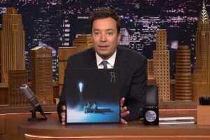 Simon Rérolle Instagram - Thanks @jimmyfallon ! Always great seeing you
TOL 2 still available everywhere 💙