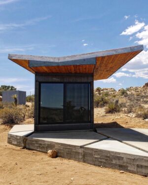 Simon Rex Instagram - Tiny guest house complete! ✅ …. Off grid life is so crispy in Joshua Tree 🌵