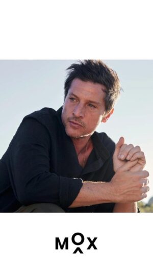 Simon Rex Instagram - Big news alert 🚨  I’m a happy man today because I’m Introducing @moxskincare , a men’s skincare brand that I co-founded to help men have better skin, better hygiene and better zoom meetings. We’re gonna elevate skin nutrition and performance, and bust some myths about men’s skincare.

I treated my body like a roller coaster for many years, so now it’s time to treat it like a temple. We here at MOX (oooh I sound so official) are not just in the business of products…we’re in the business of normalizing men’s skincare and boosting confidence, baby. MOX isn’t just a routine, it’s a way to show pride in your appearance and still be manly. 

First impressions matter, and I’m here to help you guys look and feel good and/or great! 

Check out our 3-step kit for men, Simon’s Superset (I didn’t name it that but I like it) link in bio. Or see our full range of products that will help you out with those first impressions. You only get one 😎

And stay tuned for more, because things are about to get skinteresting (I made that one up) #moxskincare #moxie #menwithmox #mensskincare