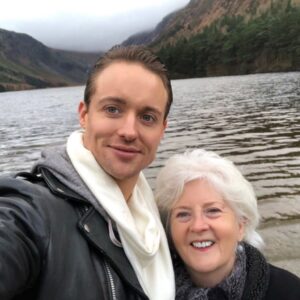 Simon Sherry-Wood Instagram - To the wise and wonderful warrior I get to call my Mam. Thank you for teaching me to stay connected to the earth, the fairies and my true self. I wish I could be with you today. Is breá liom tú 🍀💚