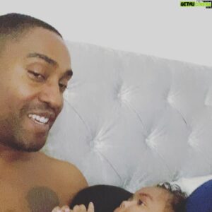 Simon Webbe Instagram - Too busy loving this one ❤️
Everyday there is something new and amazing to discover. 
We wish you a happy Friday. 
Comment below 👇🏾