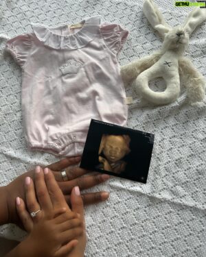 Simon Webbe Instagram - We can’t wait to meet you baby girl🥹
Think this one’s going to look like Daddy as well 💗

#4dscan #babygirl #31weekspregnant