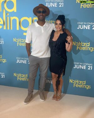Simon Webbe Instagram - Another brilliant night and man did we laugh. If you need a little giggle then this film is for you! Out in cinemas June 21st! 🤍🤍

@sonypicturesuk 
@concordemedialondon 
#NoHardFeelings