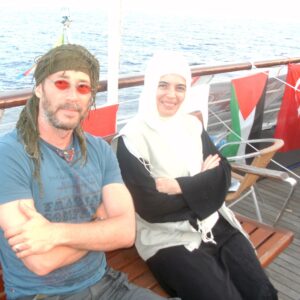 Sinan Albayrak Instagram - Bu da Mavi Marmara 1 den gelsin o zaman. 14.yıl  @tanovic ablam yolculuğun kahramanlarından. Şu an çetin bi savaş veriyor, sağlık dilerim, güç dilerim. Dualarımız seninle. Varılacak bi liman var.  @mavimarmaratr #gazze #gaza #palastine