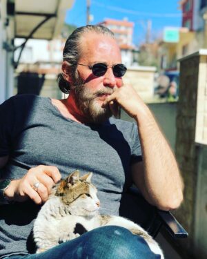 Sinan Albayrak Instagram - Hayırlı kandiller