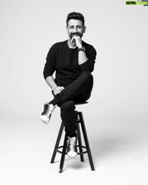 Sinan Çalışkanoğlu Instagram - @balkanerkan 👑 #blackandwhite #shoot #beşiktaşk