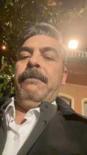 Sinan Tuzcu Instagram - Neredesin diye soranlara toplu cevap …🖖