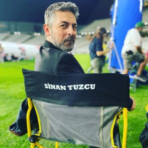Sinan Tuzcu Instagram - Şubat’a az kaldı ✌️ @hayatlabarisfilm için heyecan dorukta 🧿