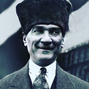 Sinan Tuzcu Instagram - Açtığın yolda, gösterdiğin hedefe !  Daima !