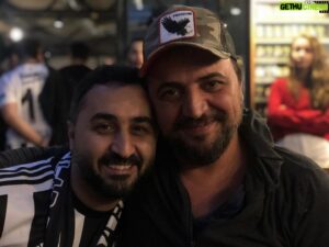Şinasi Yurtsever Instagram - Kavuştuk yeniden 💗 @onurbuldu