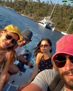 Şinasi Yurtsever Instagram - Dadaistler :)