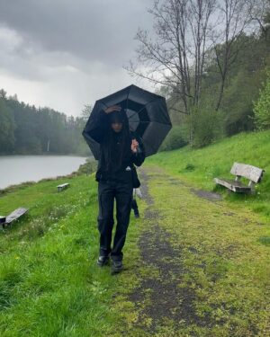 Sira-Anna Faal Instagram - Pack ein Stadt Kind in mehr als 1qm grün.. Crazy experience aufjedenfall 9/10
