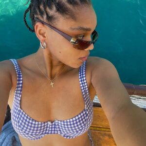 Sira-Anna Faal Instagram - Momzy‘s on vacay 🫂