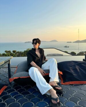 Siraphop Manithikhun Instagram - Healing energy on me 🖤🌴