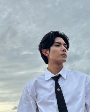 Siraphop Manithikhun Instagram - Let me walk with u 🖤