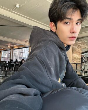 Siraphop Manithikhun Instagram - Enjoy where you are now 🖤
