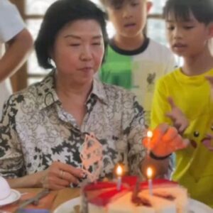 Sirin Horwang Instagram - Happy 69 to mommy !! ❤️❤️ 
@ppao 🤣🤣🤣