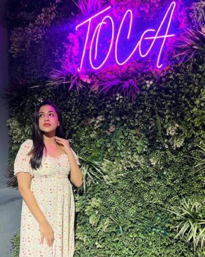 Sivakami Anantha Narayan Instagram - 🌝💃

@sunidhibheemanakone 
@varsha_.bhaskar
