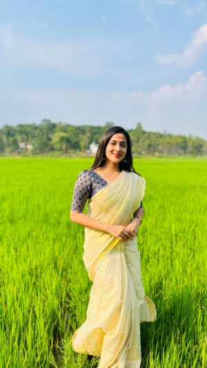 Sivakami Anantha Narayan Instagram - Happy vishu 🌼
📷 @anand_alanchery