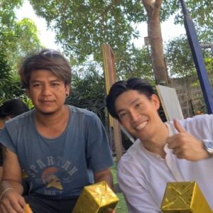 Sivakorn Lertchuchot Instagram - ในวันที่เรายังสร้างร้อยยิ้มให้ทุกคนได้ 😊😊🧡🧡

🙏🙏🧡🧡 >> #แฟนจ๋าของกาย
#ก่อนปิดกล้อง 
#โนราโหงโรง
#monomax