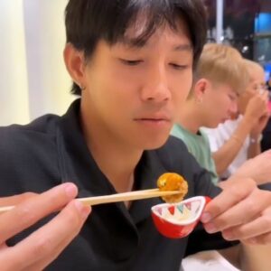 Sivakorn Lertchuchot Instagram - a roi 😋😋😋