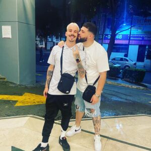 Skone Instagram - Ya andamos por CDMX 🇲🇽. El sábado vamos con todo @urbanroosters