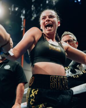 Skye Nicolson Instagram - #AndNew 

@skyebnic is the WBC featherweight champion of the world after defeating Sarah Mahfoud by unanimous decision, advancing her record to 10-0, 1 KO. 

#TeamEverlast
