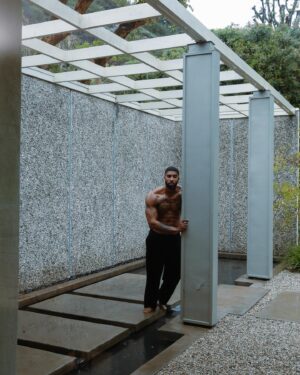 Skyh Alvester Black Instagram - 