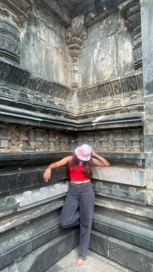 Smruthi Mohankumar Instagram - This is not a blooper. 
Idhaan final take 😂