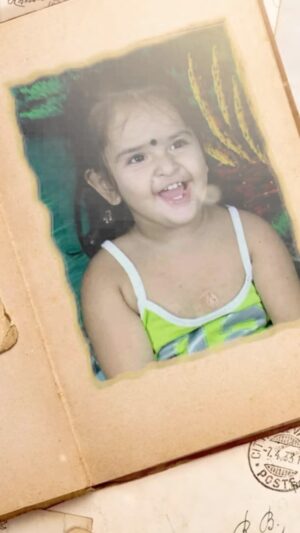 Sneha Deb Instagram - তোমাদের প্রিয় তারকাদের আজ চিনে নাও তাদের এই মিষ্টি ছবিগুলো থেকে 🥰

#reels #trendingreels #childrensday #ChupKorrGossAchhe