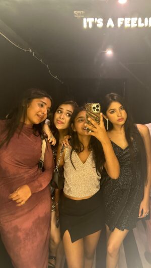 Sneha Deb Instagram - More powerrr girlzzz💪🔥💥 #reelitfeelit #reelinstagram #foryourpage @snehadeb_official @swastikaghoshofficial