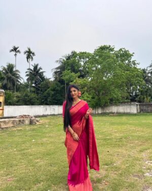 Sneha Deb Instagram - শুভ নববর্ষ | শুভ বহাগ বিহু♥️✨✨
