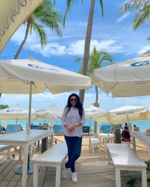 Snigdha Akolkar Instagram - Dance with the waves, move with the sea. Let the rhythm of the water set your soul free.🌊 #sentosa