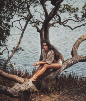 Snower Sania Vasudev Instagram - A whole one month of cosmic birthday celebration surrounded with divine energies , pure nature , angels , Islands , mountains and snoW everywhere all over 🧜🏻‍♀️🏔️
.

.

2 may -2 June 2024 ❄️🩷🩵landing on earth and grounding slowly . This rebirth is personal & special.
.
.
Peace ✌️and  L🩵ve.
EARTH ANGEL integrating new LIGHT BODY ! ⚠️
.
.
@vivek.daschaudhary 📸