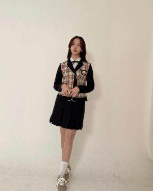 So A-rin Instagram - 🏫🧡

#스쿨룩스