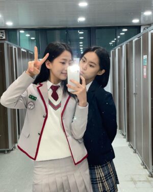 So A-rin Instagram - 화장실 싸움 비하인드👊

#닥터차정숙