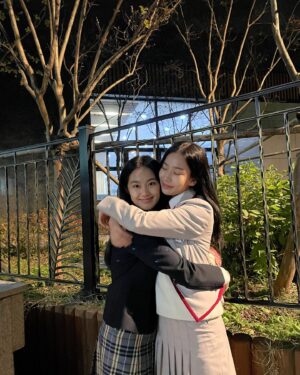 So A-rin Instagram - 사실 저희.. 많이 친해요..ㅎㅎ

#닥터차정숙 #최은서 #서이랑