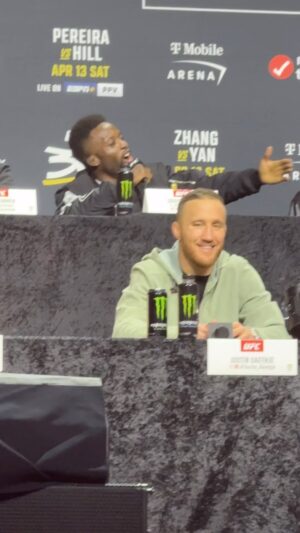 Sodiq Yusuff Instagram - ($300k Bonus?)DMV Represent❤️Dana White increased the fight bonuses for UFC 300 Saturday from $50k to $300k🔥🔥🔥🔥 The fighters are about to put on a show going for that bonus. TLI has a crew here we are just missing @evanvucci #teamlloydirvin