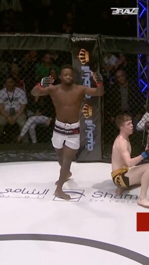 Sodiq Yusuff Instagram - "SUPER" knockdown 🔥🤯

⚡️Sodiq Yusuff was not satisfied with his opponents dance moves🕺🏼. So he decided to knock him off and finish the fight at #BRAVECF10 💥🥊

[#BRAVECF #Yearofthevoice | #BRAVETV | #respect #MMA #throwback #mixedmartialarts #bjj #muaythai #KO]