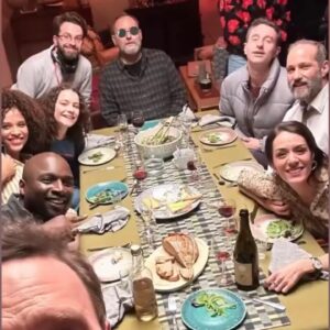 Sofia Essaïdi Instagram - #AntigangLaReleve dès maintenant sur @disneyplusfr !🤩😎 @b_rocher @albanlenoir @cassiopee_mayance  Jean Reno @steficelma @beatricefacquer @jean_toussaint_bernard @paulidy @sebastien_lalanne @oumardiaw .. @empreintedig @erictherock