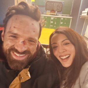 Sofia Essaïdi Instagram - #AntigangLaReleve dès maintenant sur @disneyplusfr !🤩😎 @b_rocher @albanlenoir @cassiopee_mayance  Jean Reno @steficelma @beatricefacquer @jean_toussaint_bernard @paulidy @sebastien_lalanne @oumardiaw .. @empreintedig @erictherock