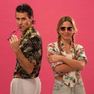 Sofía González Instagram - Quedan ✌🏻 semanas más de “Helado de Pollo” de @maricelsantin 🌹 en @microteatroba ¡Venite! 🎭
Martes y Domingos Sesión Golfa 🔥

Entradas online en la página de microteatro.com.ar

Compañero amigo amado @jipagliere_ 🤩

#actriz #teatro #microteatro #buenosaires #agentina