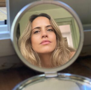 Sofía González Instagram - Selfie 🪩

#actriz #argentina #espejitoespejito